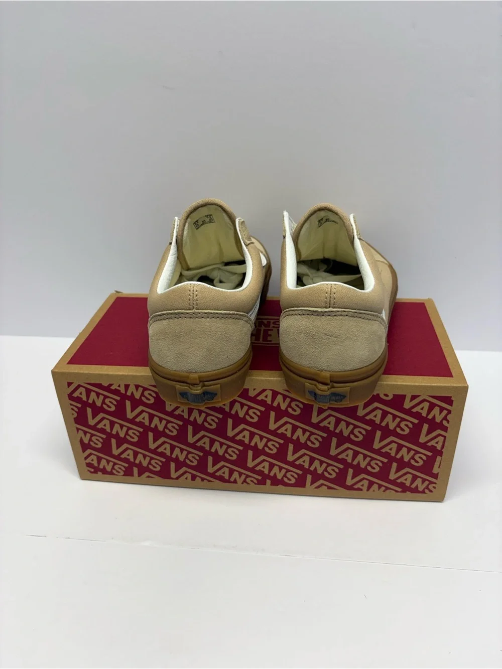 Vans Men's Old Skool Low Top Sneakers - Sesame Gum
